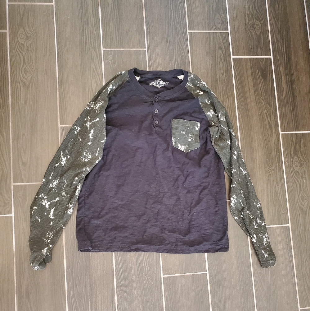Men's long sleeve shirt
